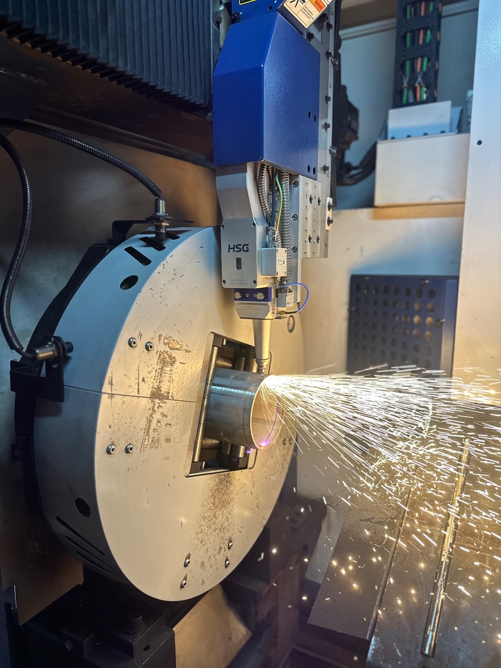 Aydemir Metal HSG fiber lazer makinesi ile boru kesimi